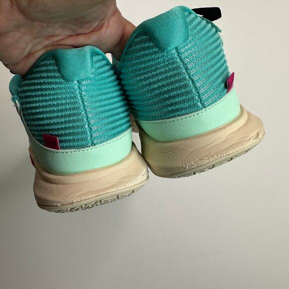 Nike Kyrie 5 Low Community Mens Size 8.5 Blue Basketball Athletic Shoes Sneakers - Picture 7 of 12